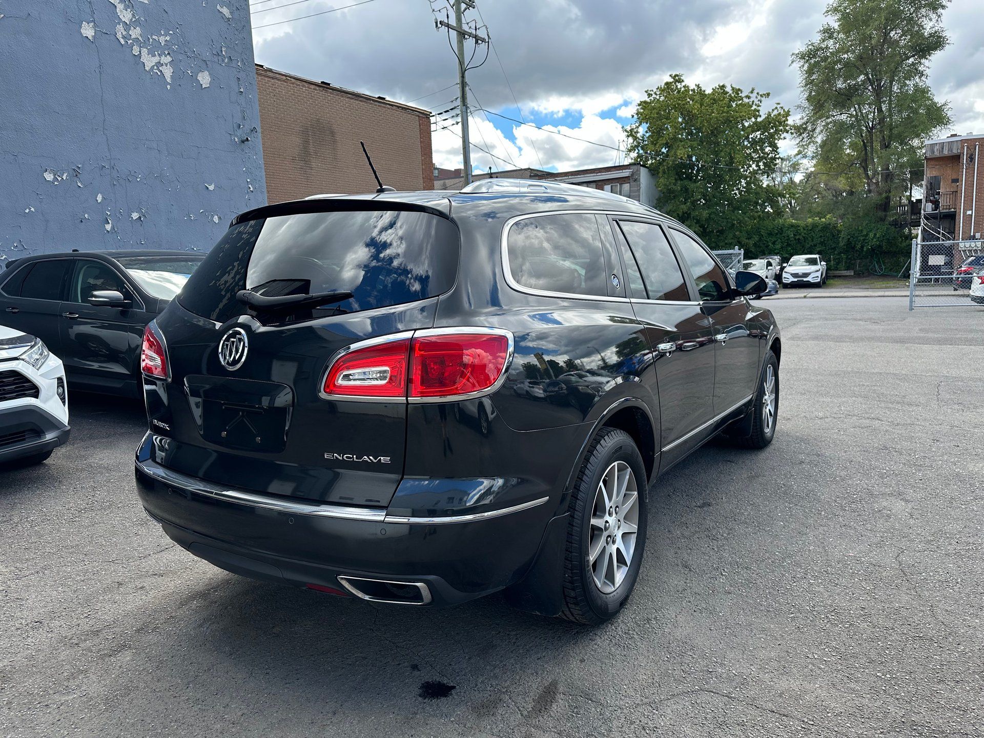 Buick Enclave 2015 - Thumbnail 3