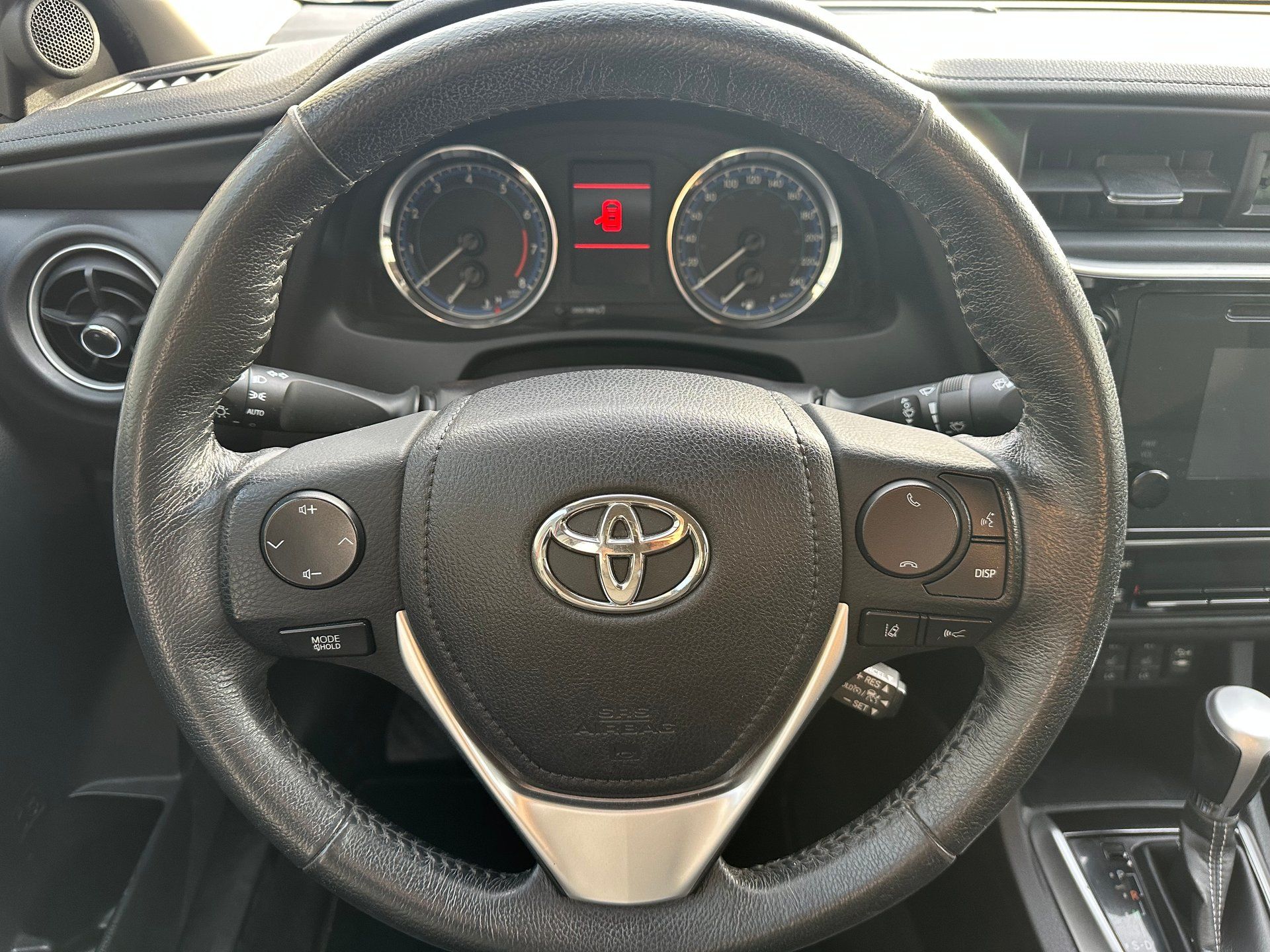 Toyota Corolla 2017 - Thumbnail 18