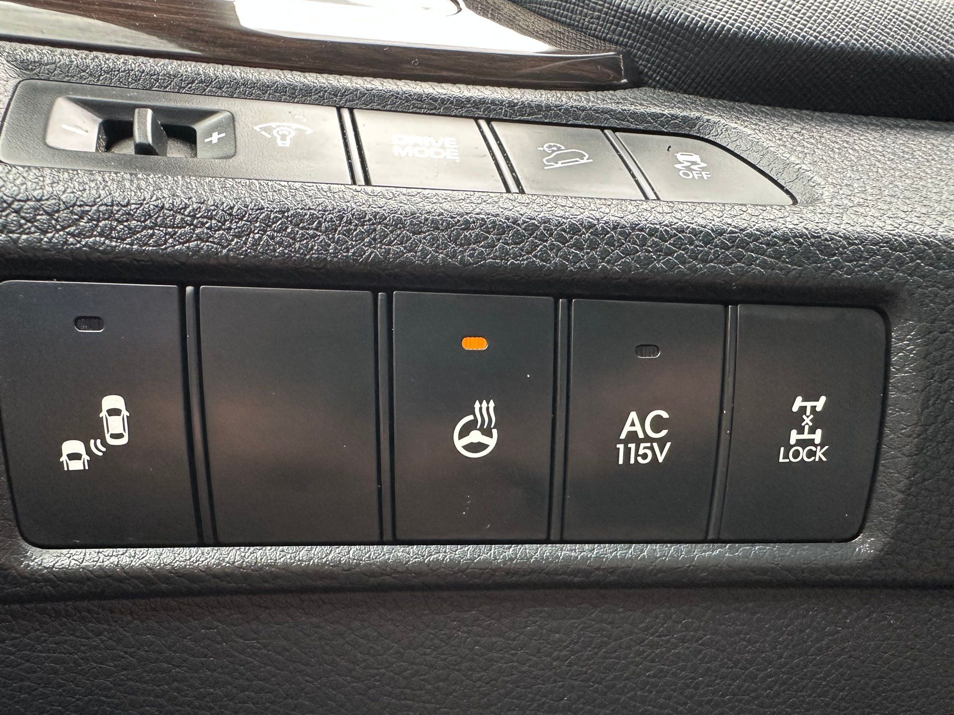 Hyundai Santa Fe XL 2017 - Thumbnail 24