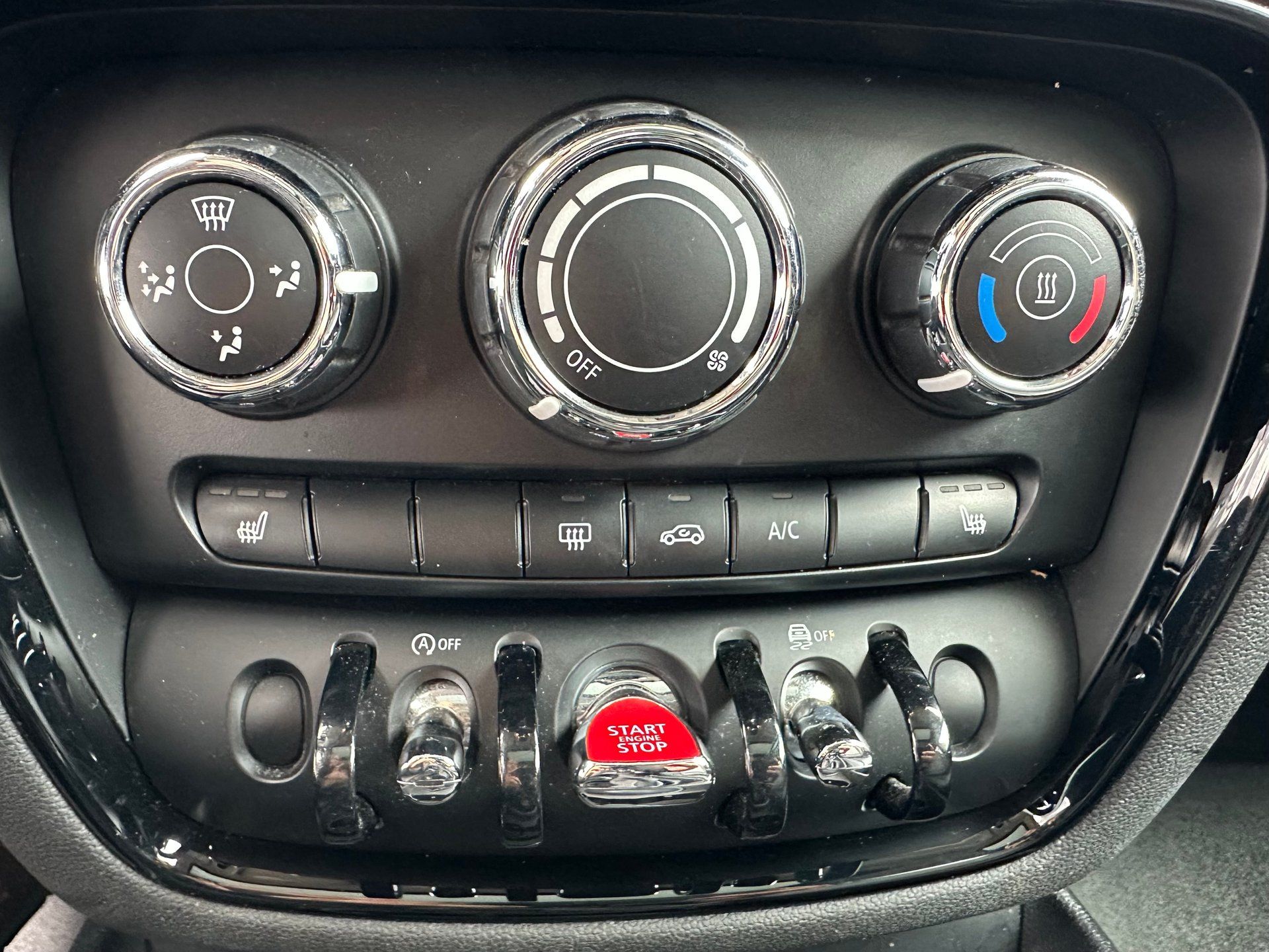 MINI Clubman 2018 - Thumbnail 19